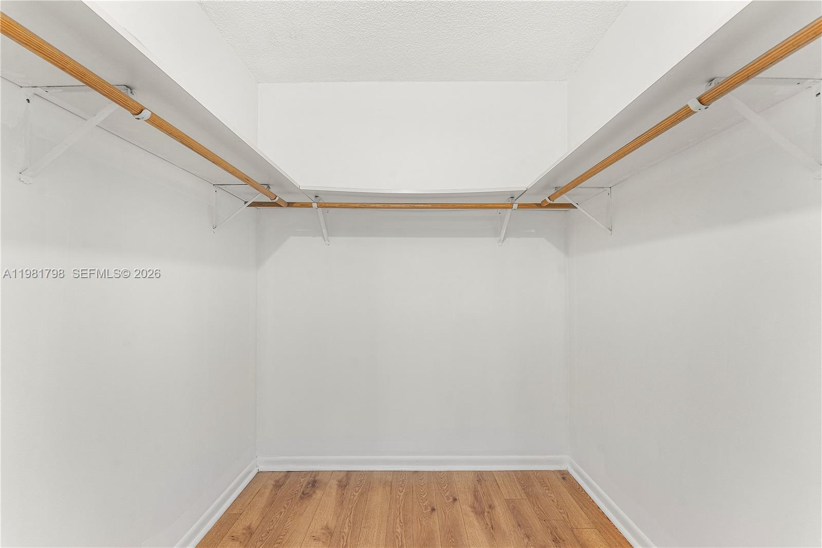 MARTINIQUE VILLAGE II F C - Residential