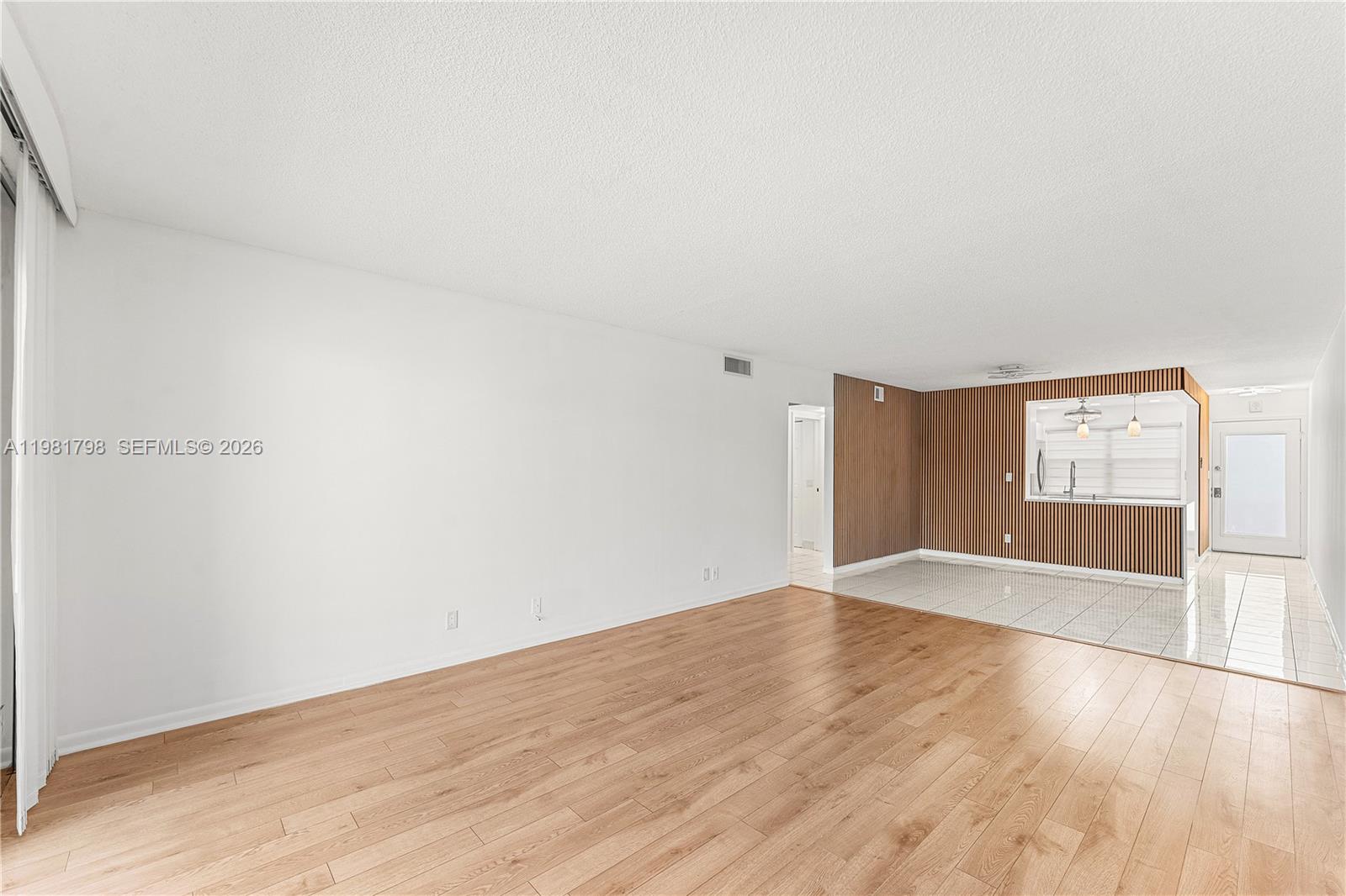 MARTINIQUE VILLAGE II F C - Residential