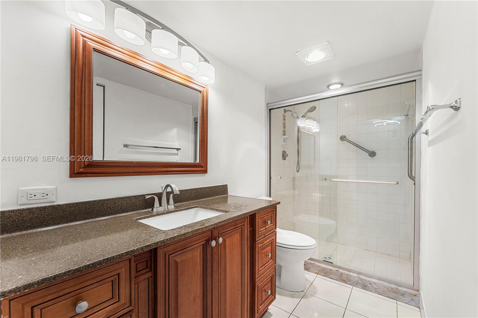 MARTINIQUE VILLAGE II F C - Residential