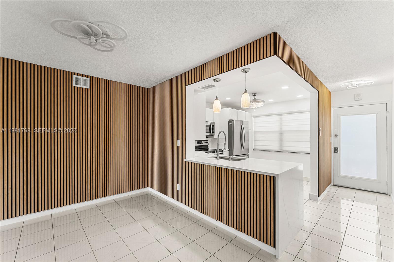 MARTINIQUE VILLAGE II F C - Residential