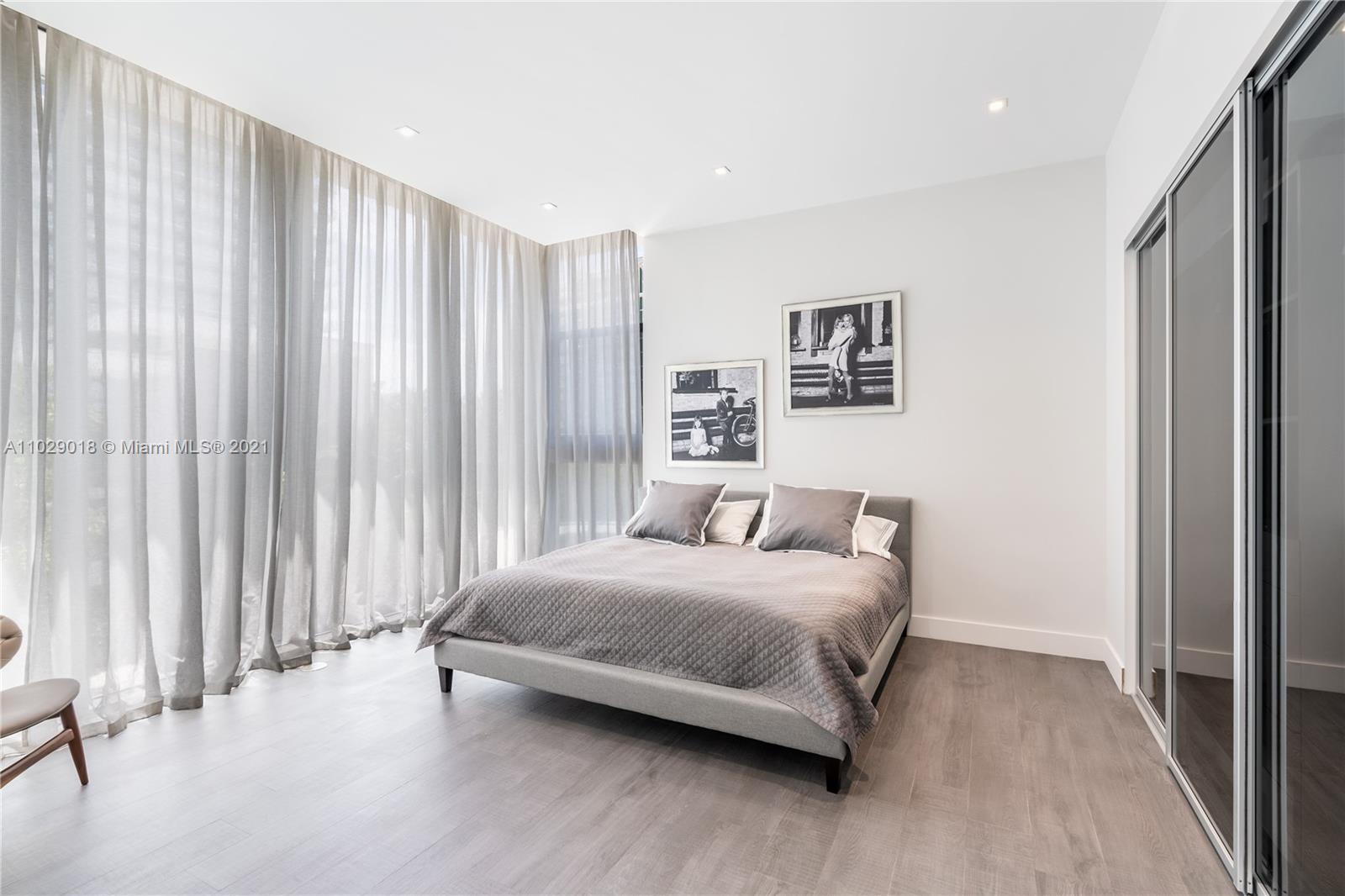 OCEANA KEY BISCAYNE CONDO - Residential