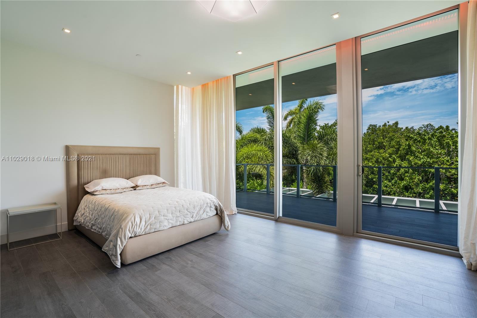 OCEANA KEY BISCAYNE CONDO - Residential