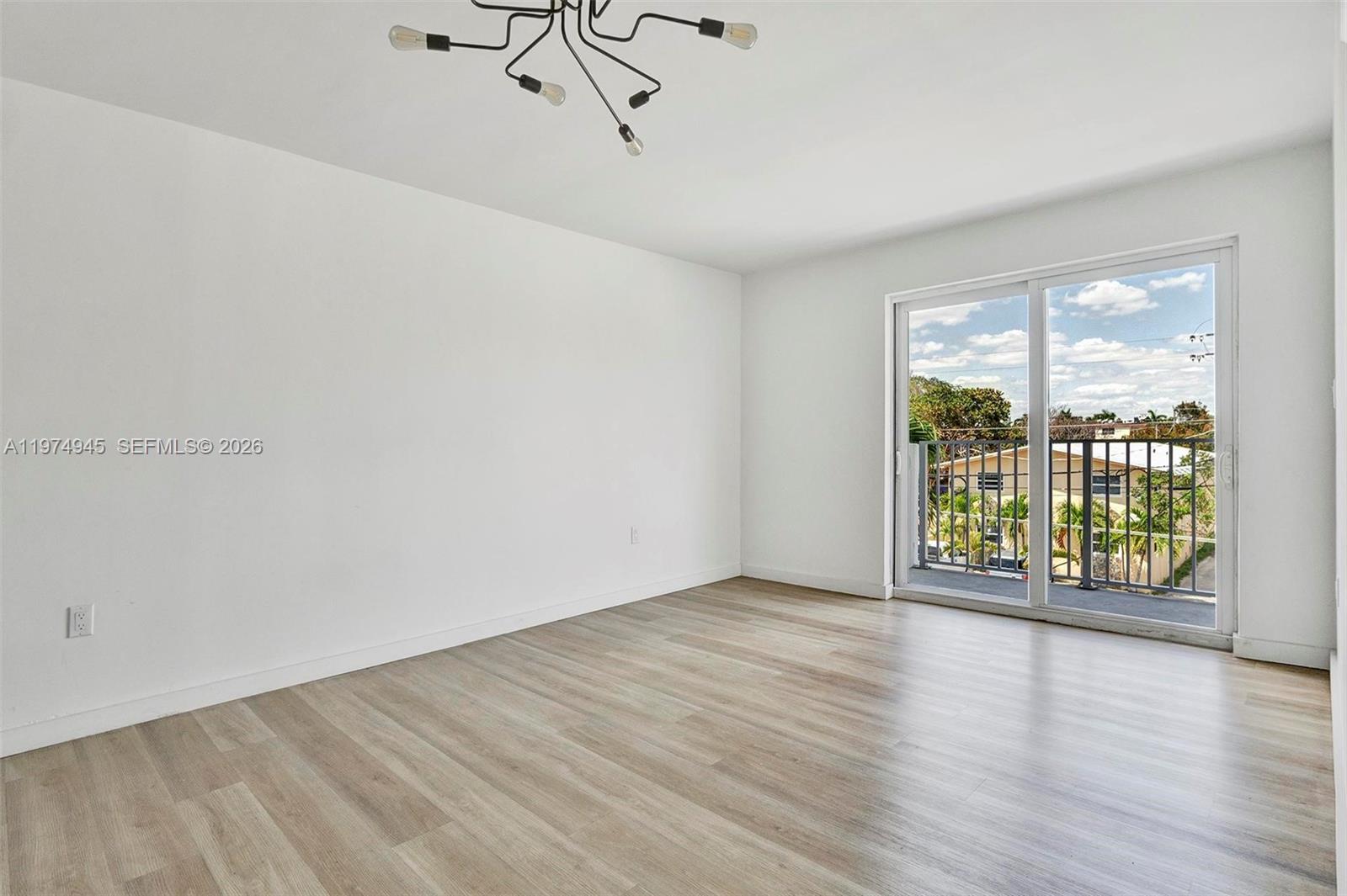 CITY OF MIAMI SOUTH - Residential Lease