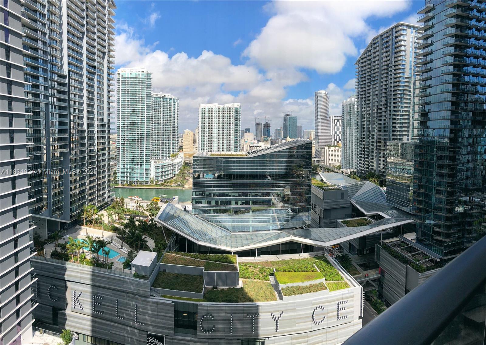 Stunning 2BD/2BA unit in sought-after Brickell Heights East, fully furnished by a professional interior designer. Features include floor-to-ceiling windows, spacious open layout, modern kitchen with high-end appliances, and spa-like bathrooms. Primary suite offers walk-in closet and luxe finishes. Enjoy luxury amenities: rooftop pool, 9th-floor pool deck, fitness center, spa, 24/7 concierge, valet, business lounge & more. Prime Brickell location—Centrally located near Brickell City Centre, Mary Brickell Village, Equinox, and top dining. Move-in ready!