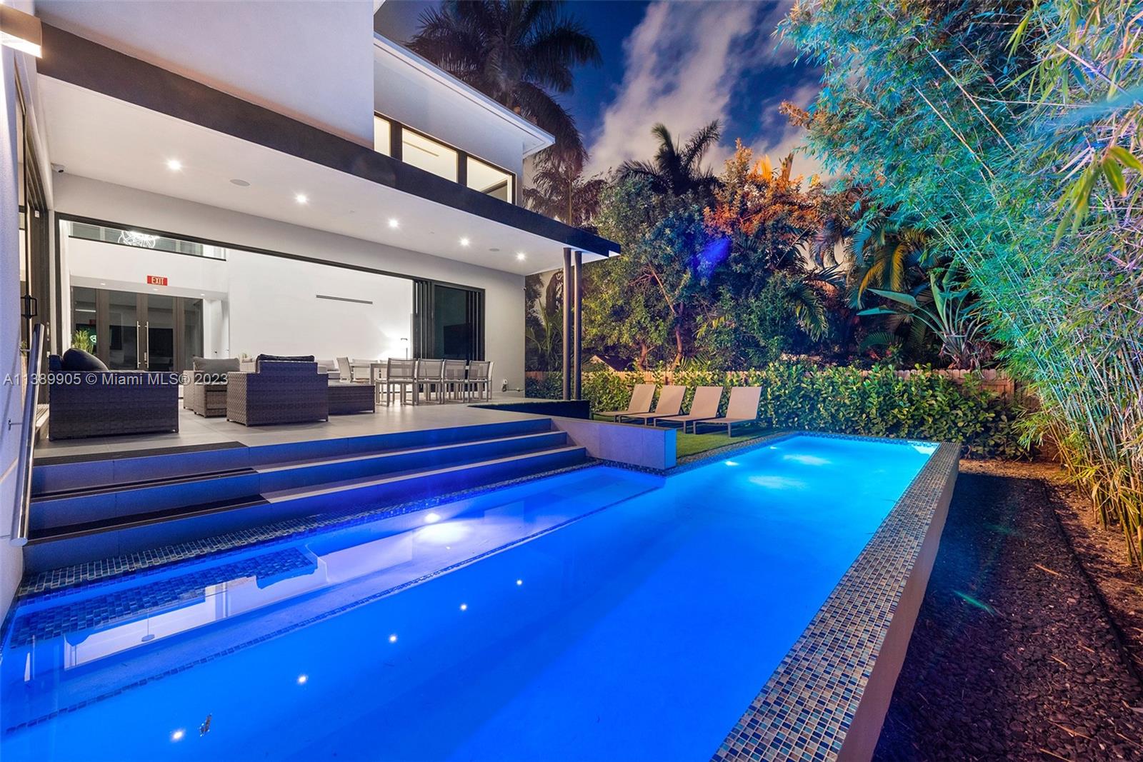 NORTH BAY ISLAND - Residential