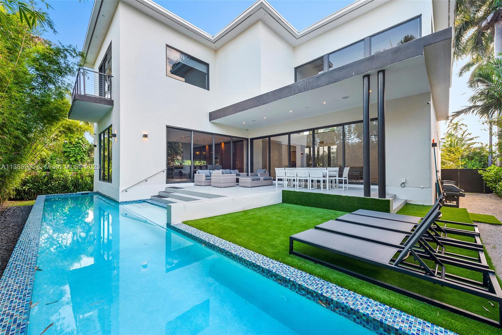 NORTH BAY ISLAND - Residential