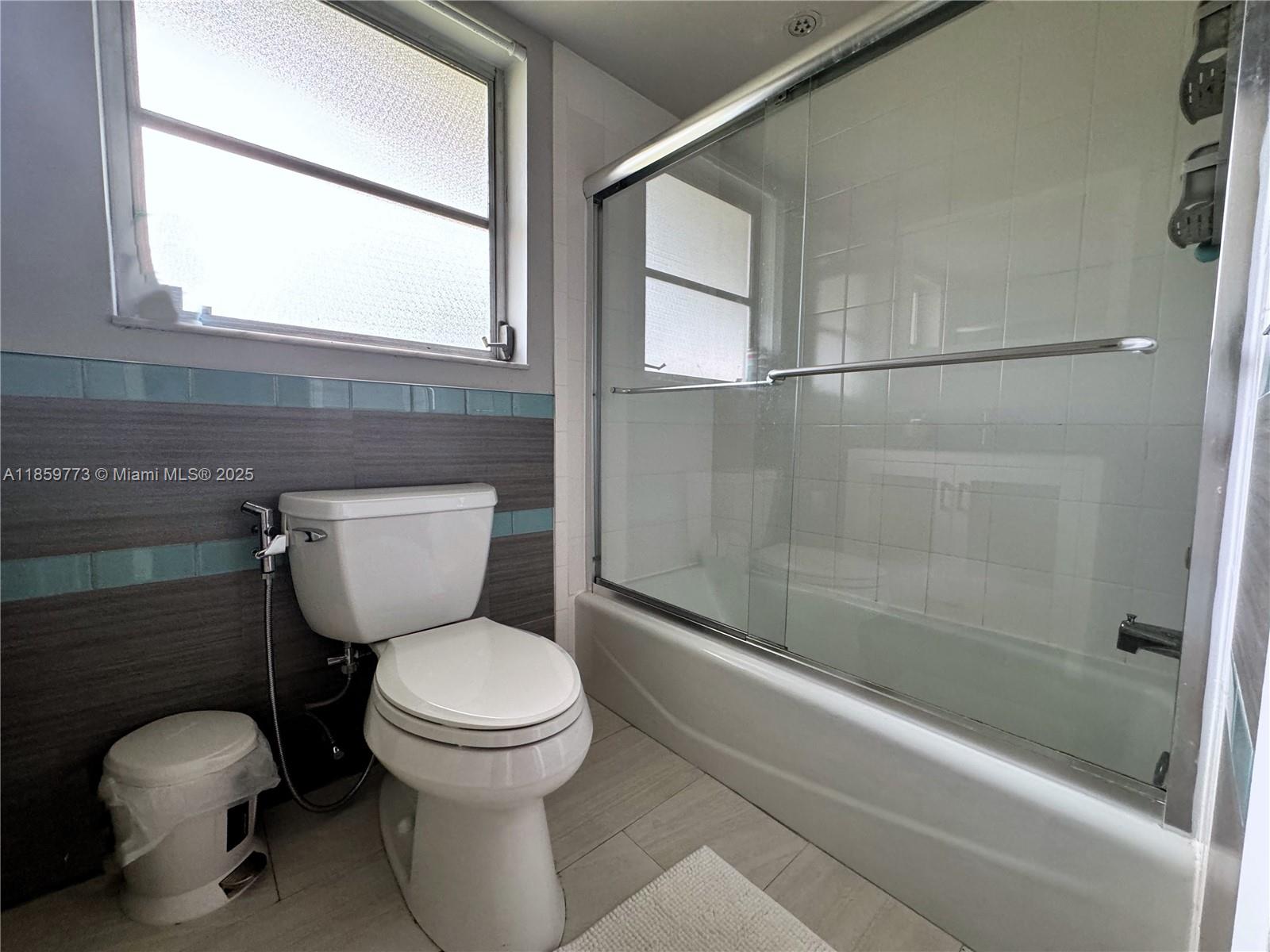 NO 87 PALM-AIRE COUNTRY C - Residential Lease