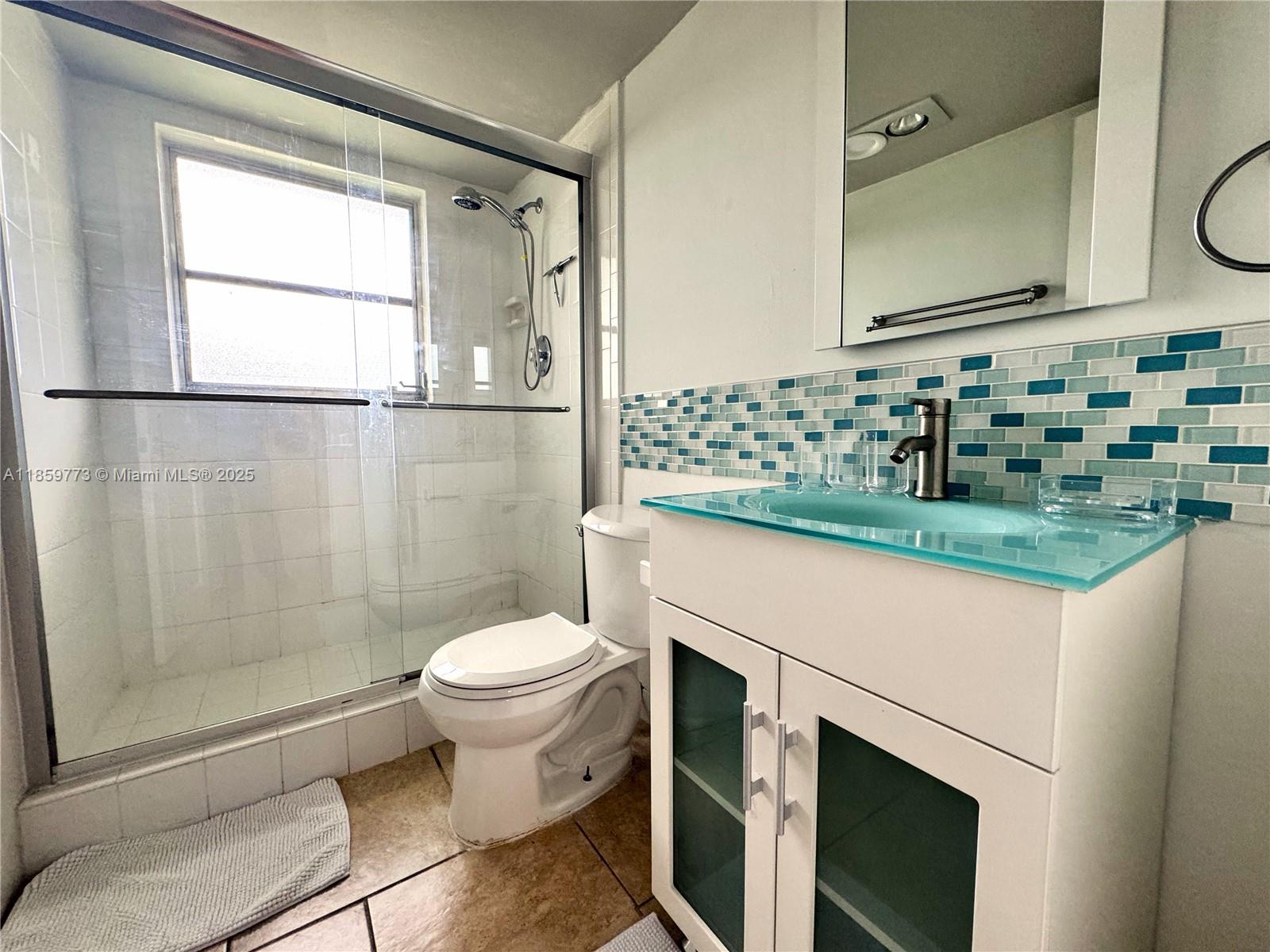 NO 87 PALM-AIRE COUNTRY C - Residential Lease