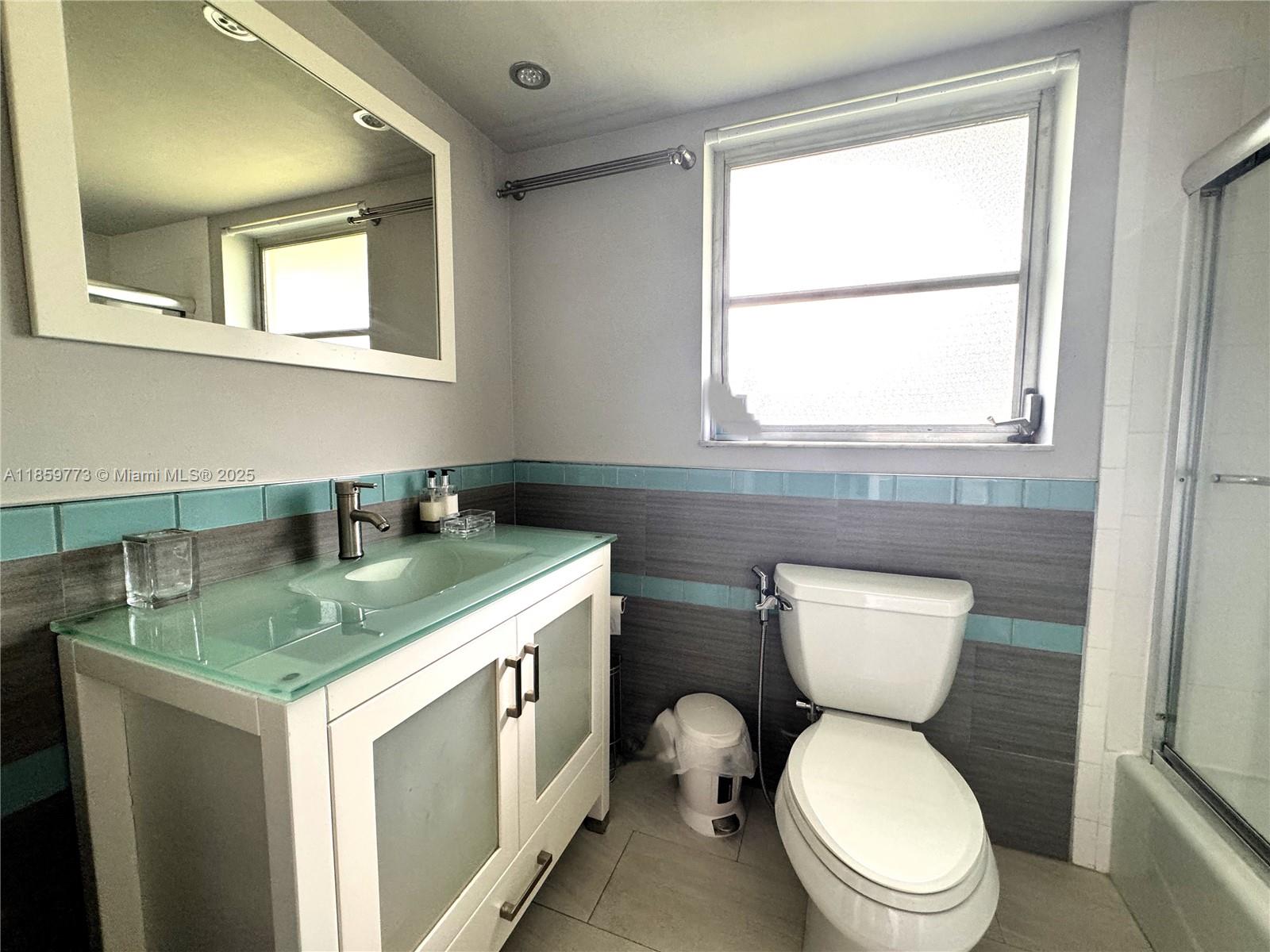 NO 87 PALM-AIRE COUNTRY C - Residential Lease