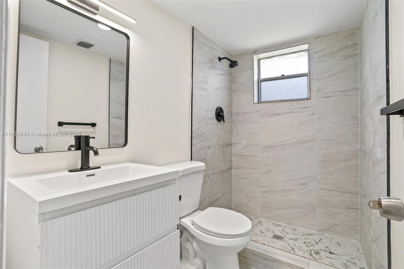 BISC LAKE GARDENS NO 2 BL - Residential Lease