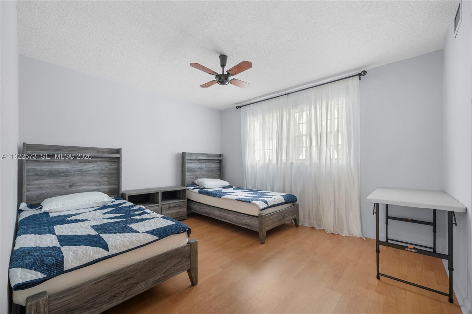 EDEN ISLES CONDO PART 1 - Residential