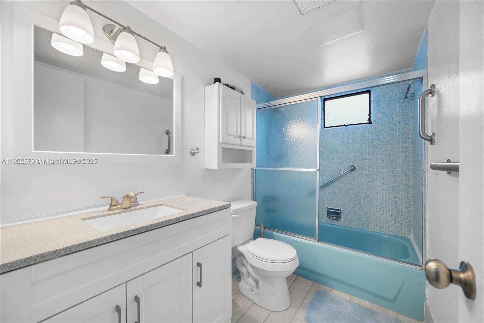 EDEN ISLES CONDO PART 1 - Residential