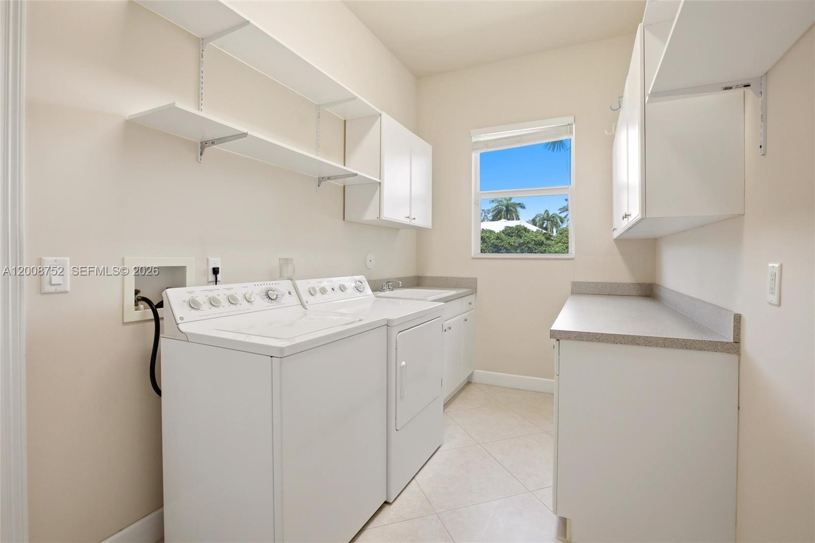 STONEBROOK ESTATES - Residential
