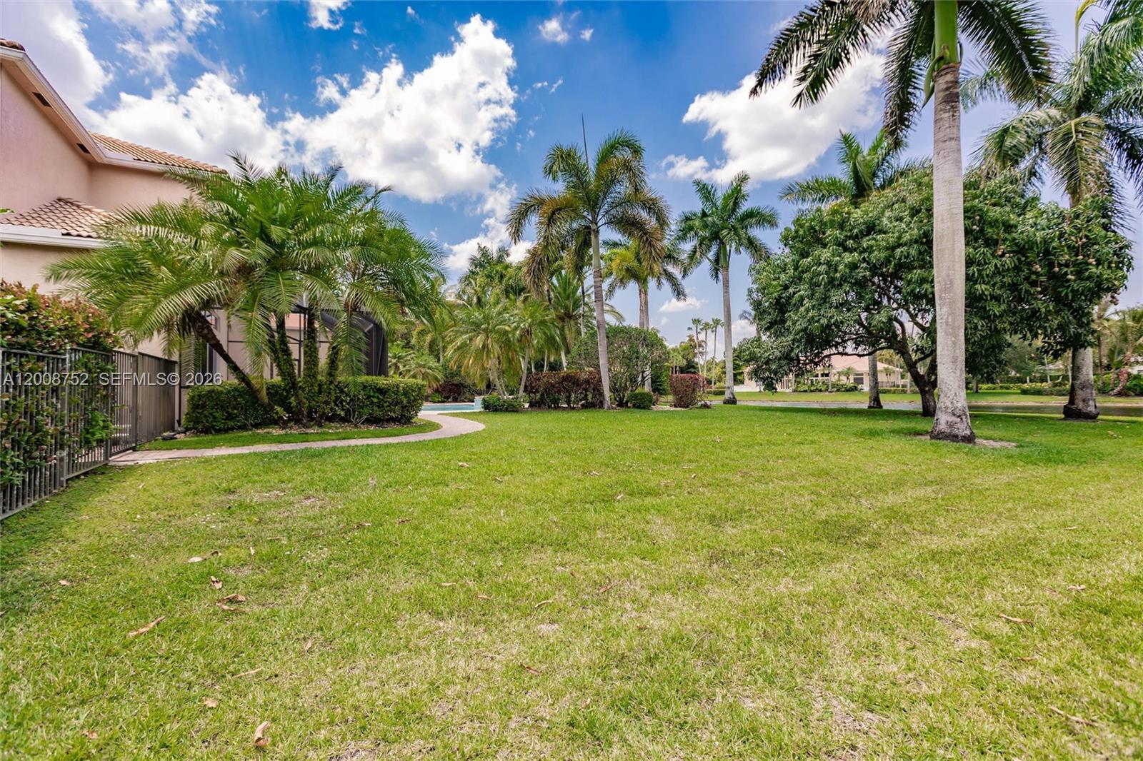 STONEBROOK ESTATES - Residential