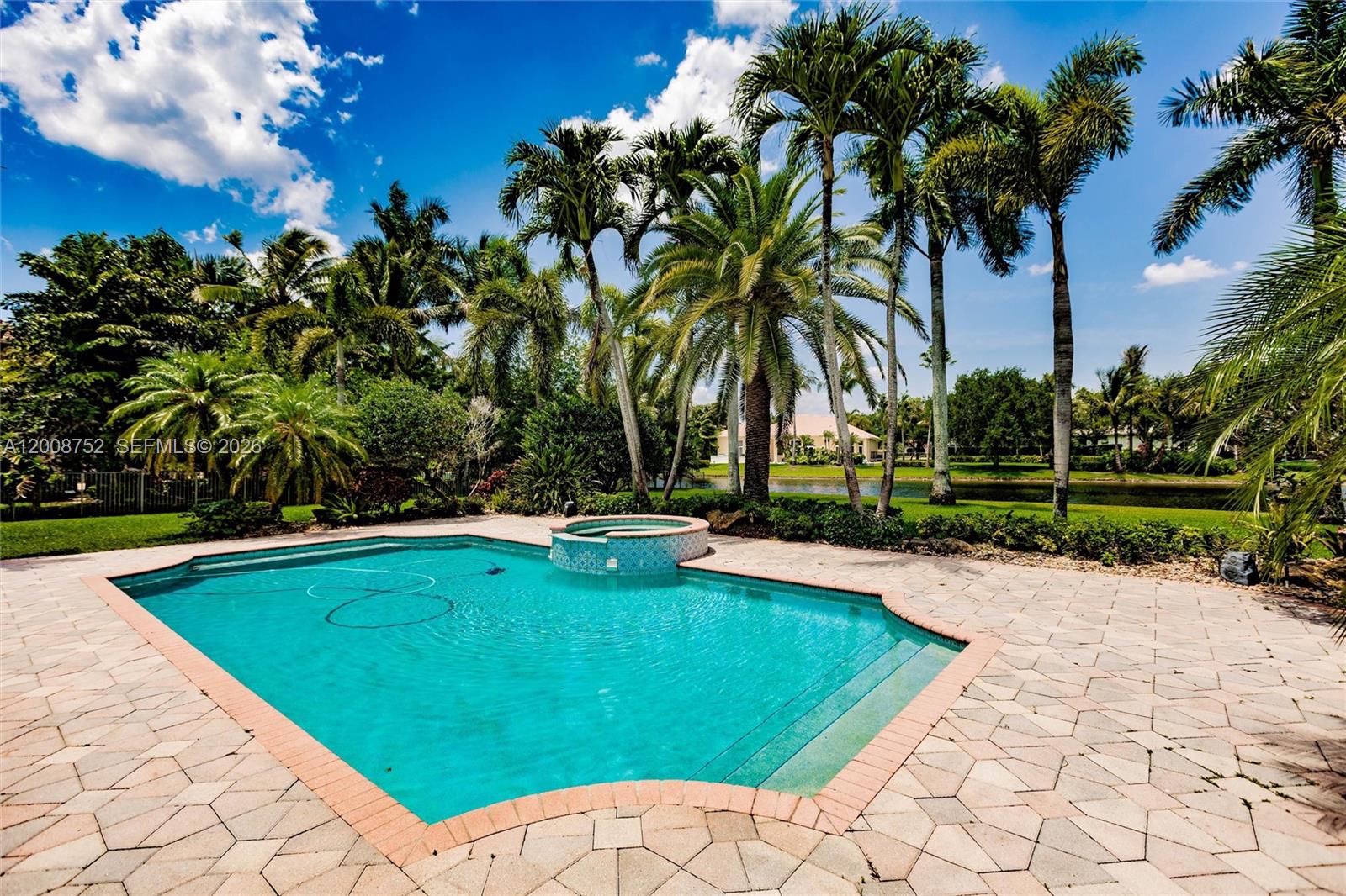 STONEBROOK ESTATES - Residential