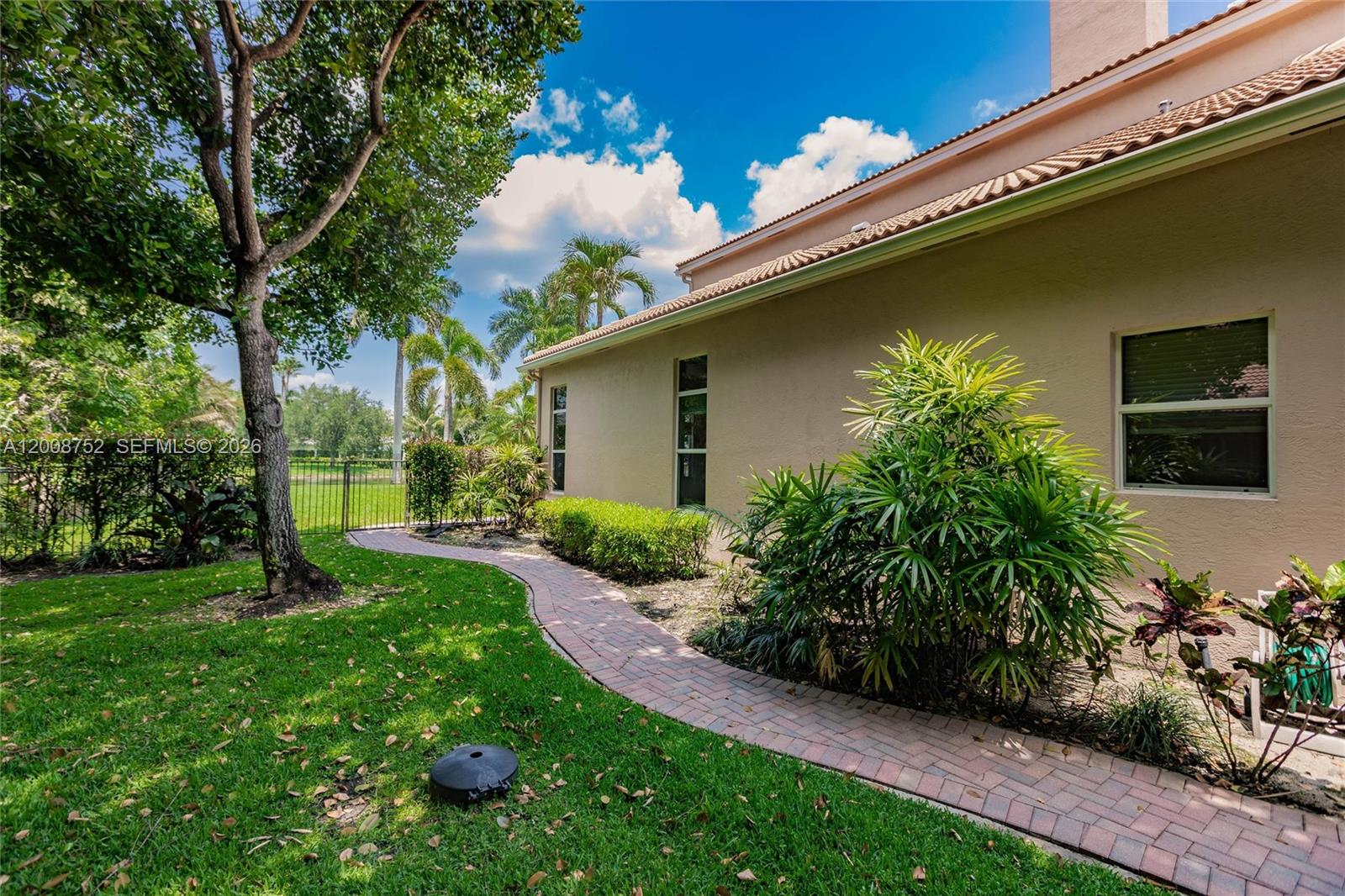 STONEBROOK ESTATES - Residential