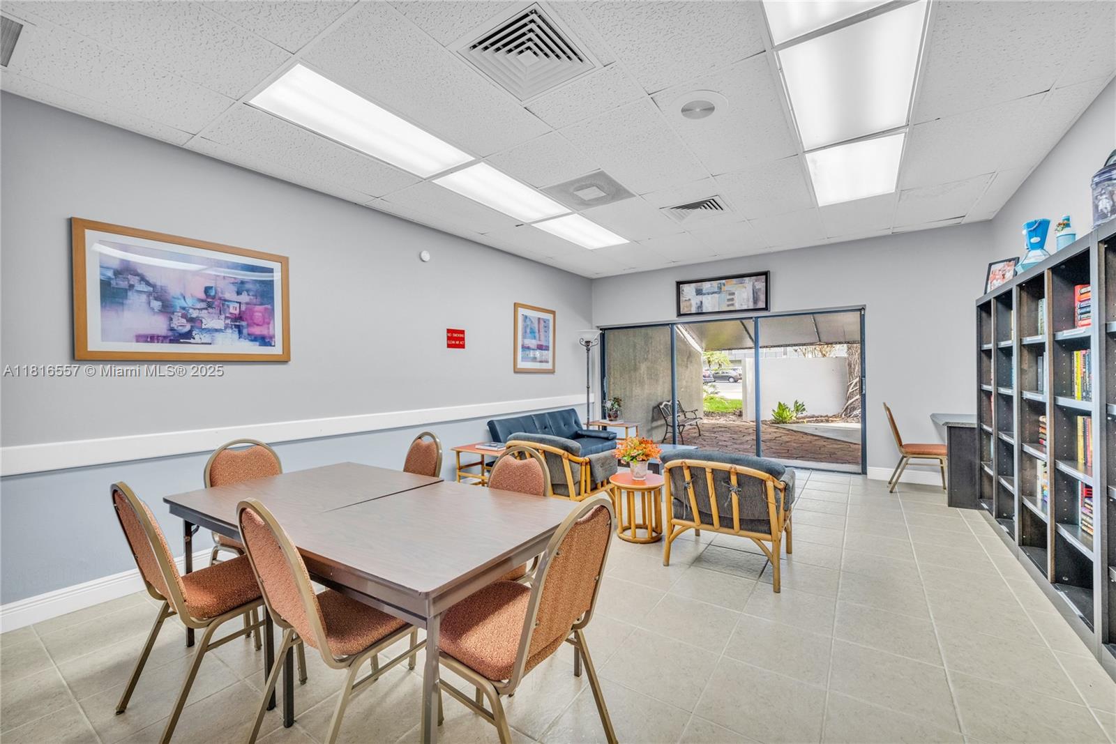 LIME BAY CONDOMINIUM 5 - Residential