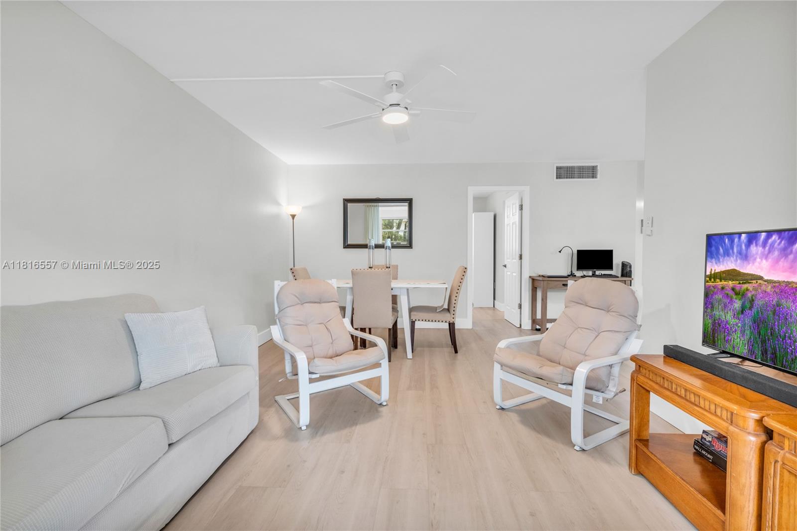 LIME BAY CONDOMINIUM 5 - Residential