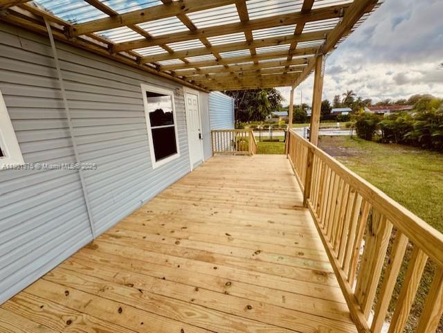 PLANTATION MANOR ESTATES - Residential Lease