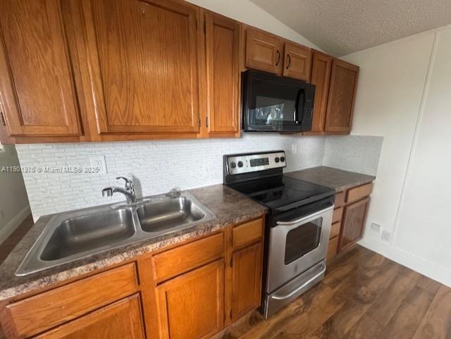 PLANTATION MANOR ESTATES - Residential Lease