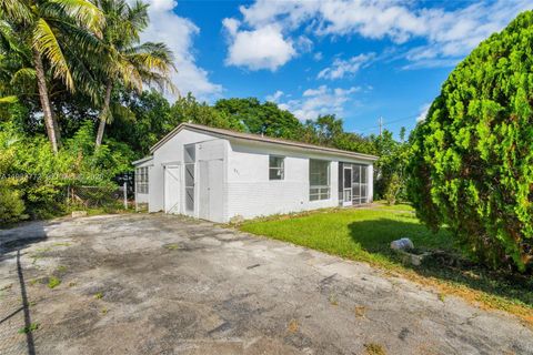 6831 Greene St Hollywood FL 33024