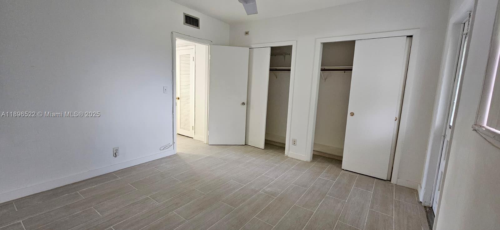 PARK SIDE MANOR B CONDO I - Residential Lease