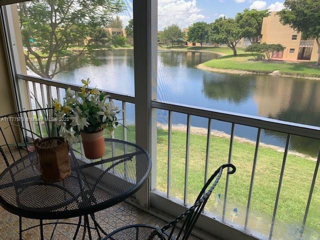 Rental Property at 6021 Nw 61st Ave 208, Tamarac, Broward County, Florida - Bedrooms: 1 
Bathrooms: 1  - $1,550 MO.