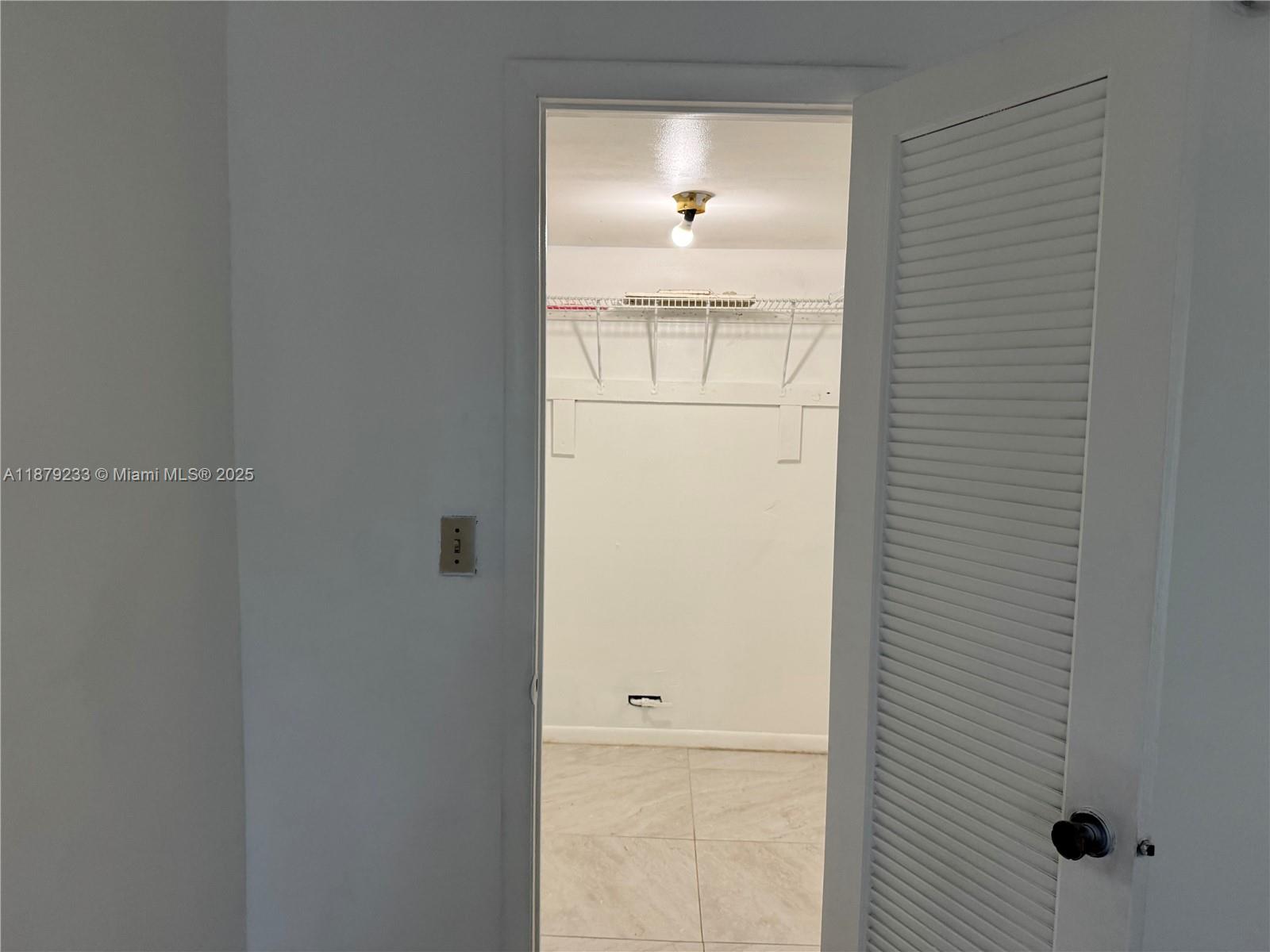 CYPRESS CHASE CONDO NO 6 - Residential Lease