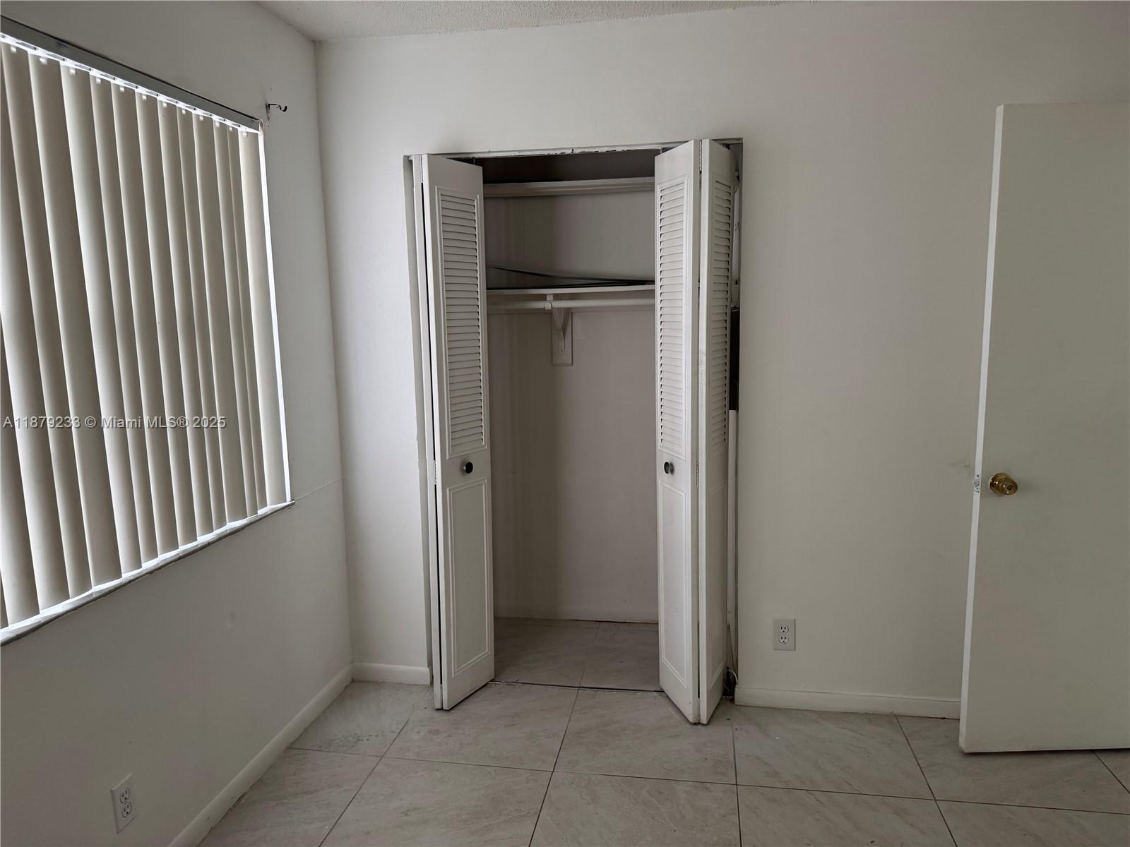 CYPRESS CHASE CONDO NO 6 - Residential Lease