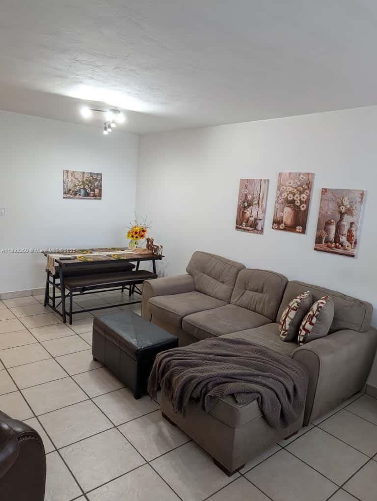 TRITON TOWER CONDO - Residential