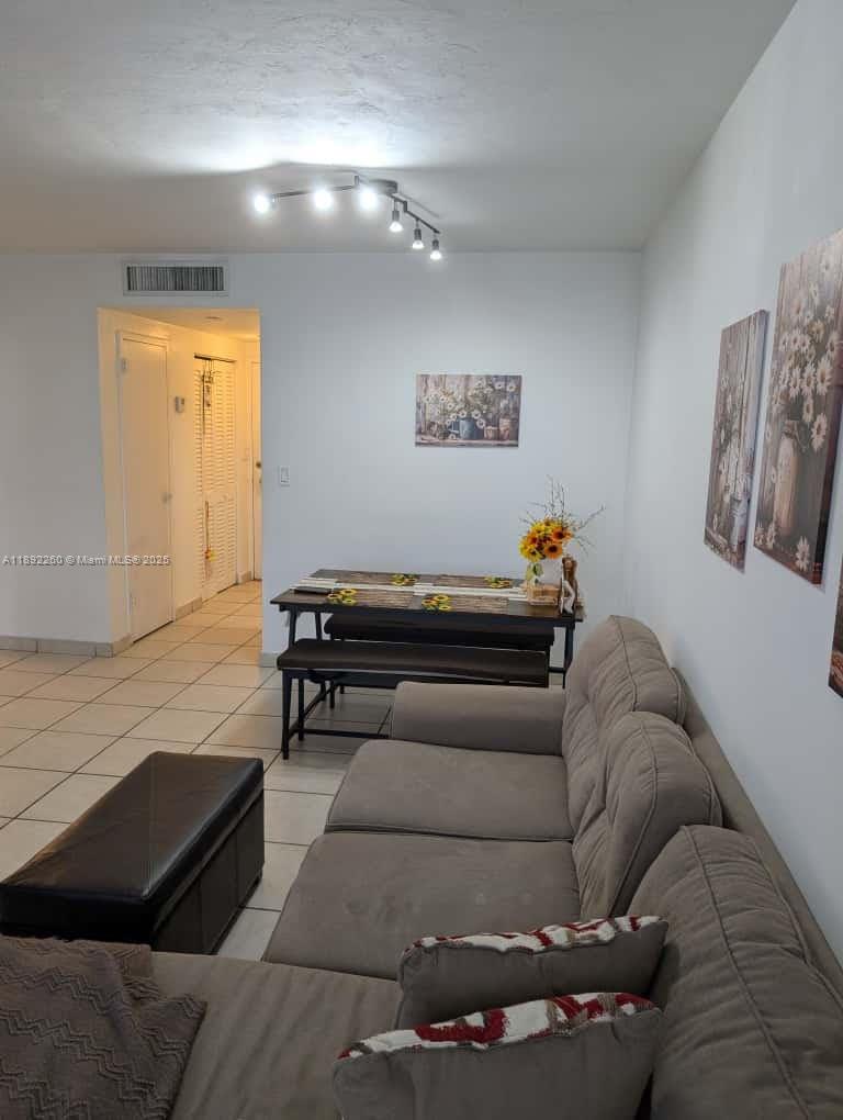 TRITON TOWER CONDO - Residential