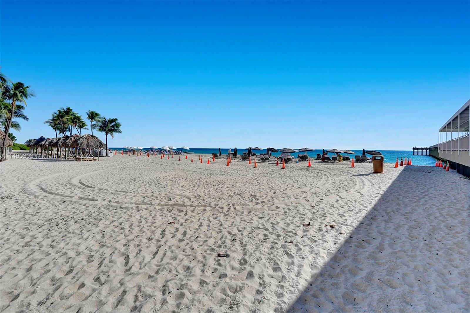 LA PERLA CONDO - Residential Lease