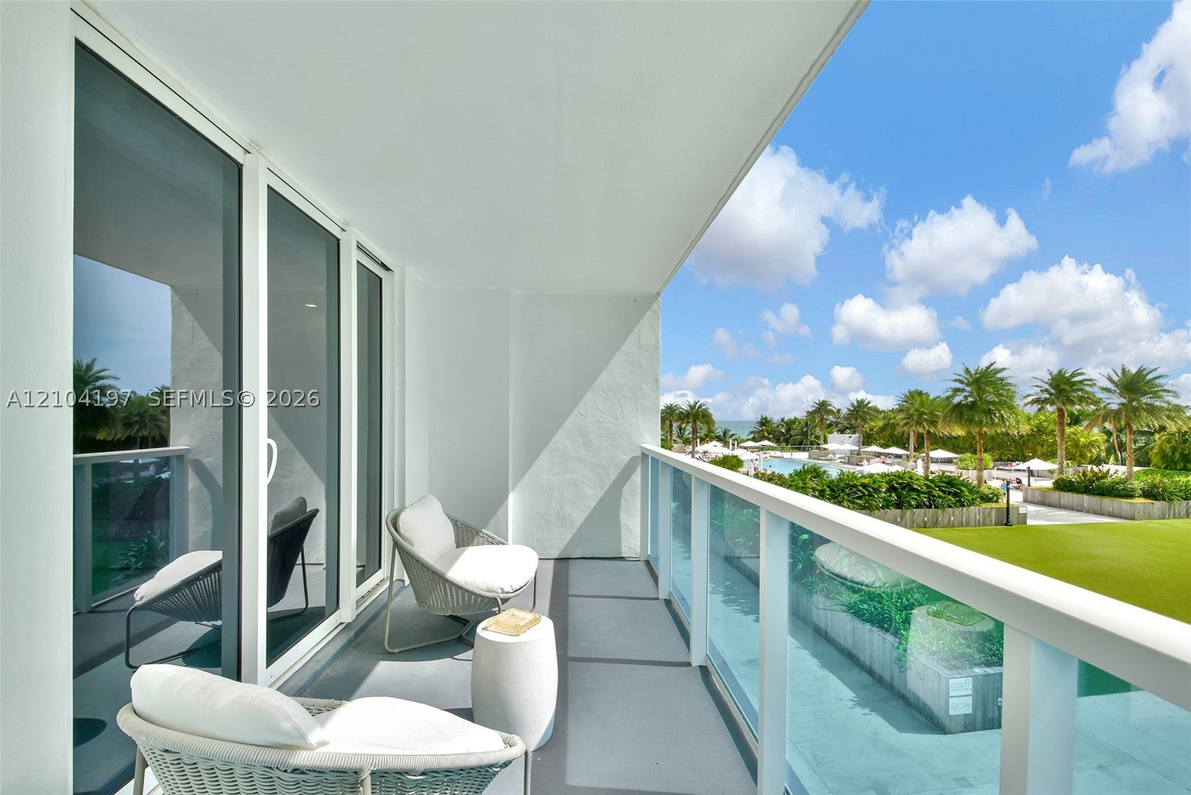 2301 Collins Ave