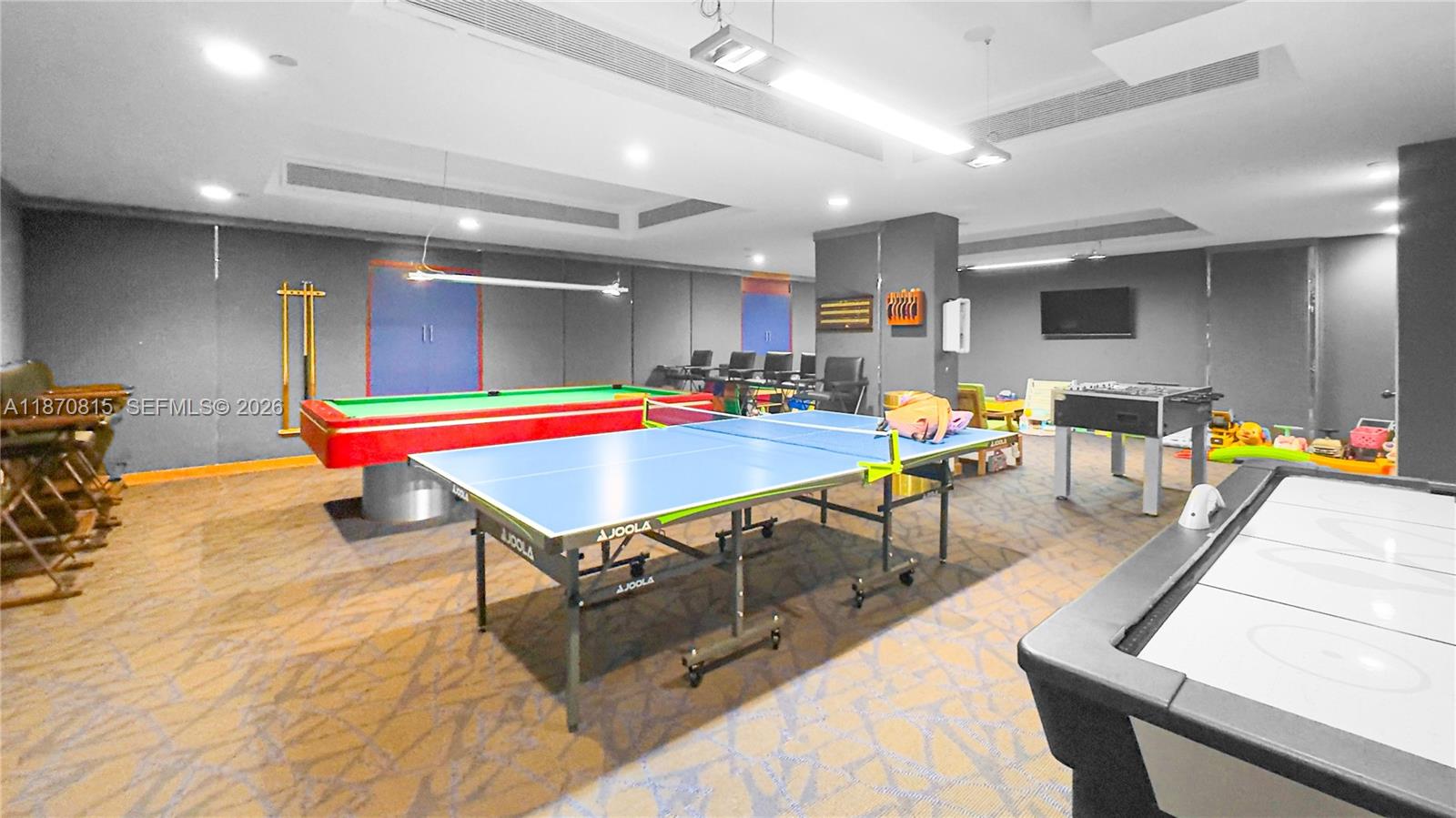 TURNBERRY ISLE SOUTH COND - Residential