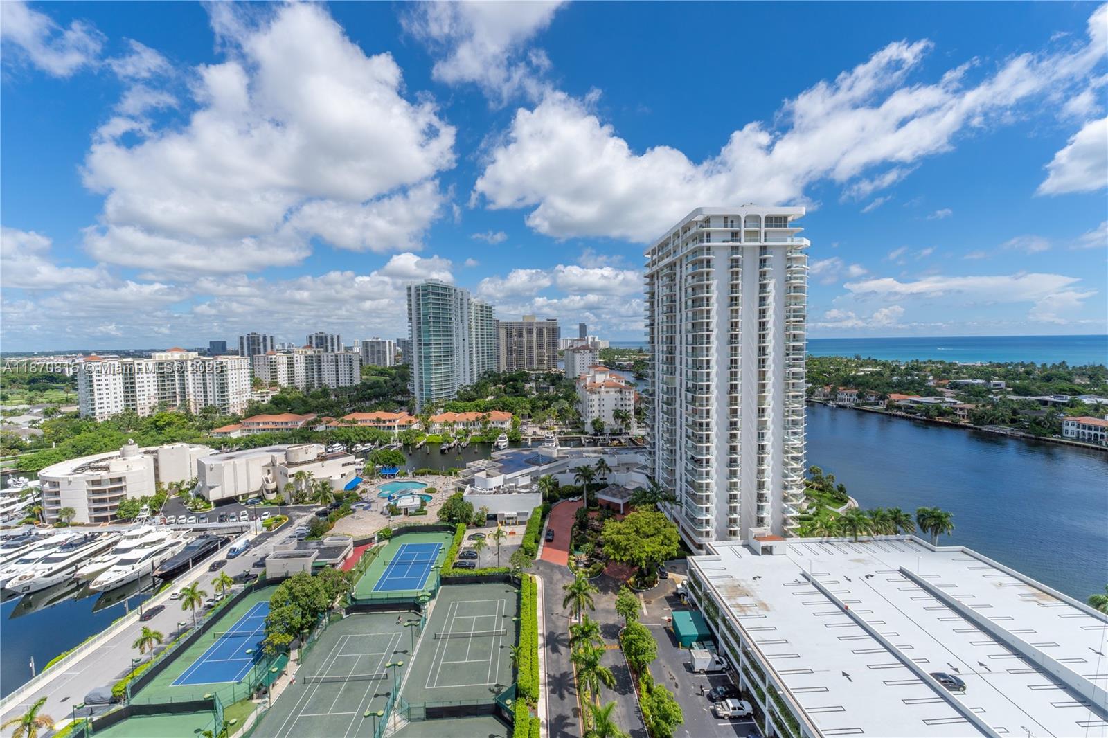 TURNBERRY ISLE SOUTH COND - Residential