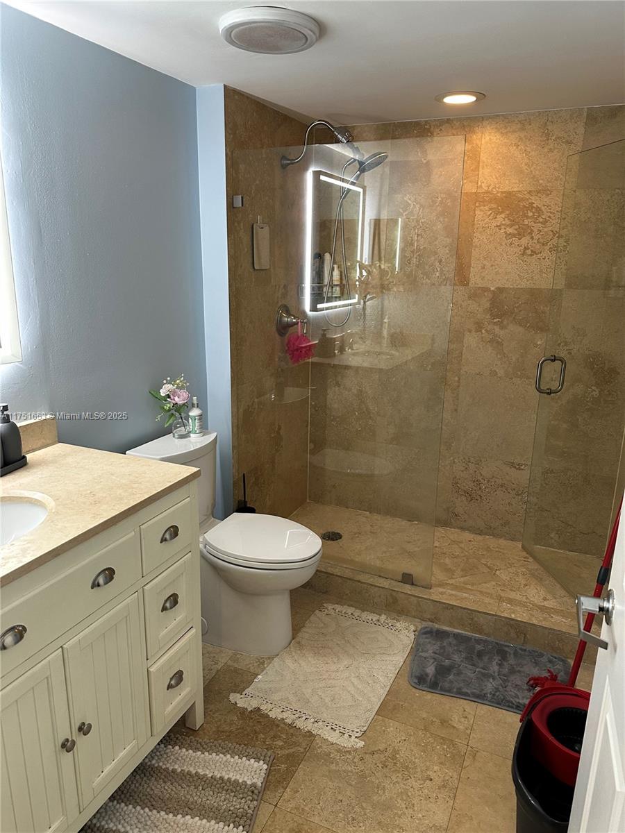 GABLES MARQUIS CONDO - Residential Lease