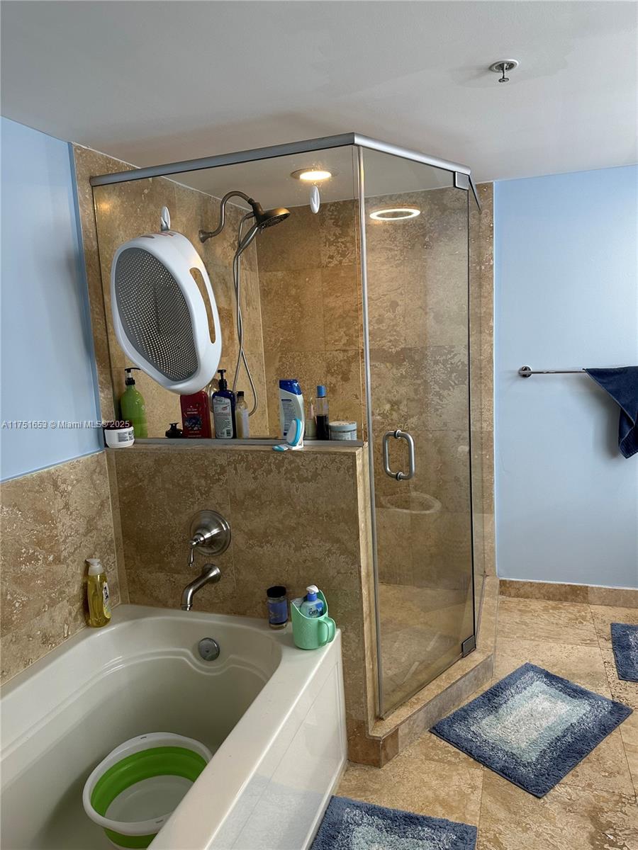 GABLES MARQUIS CONDO - Residential Lease
