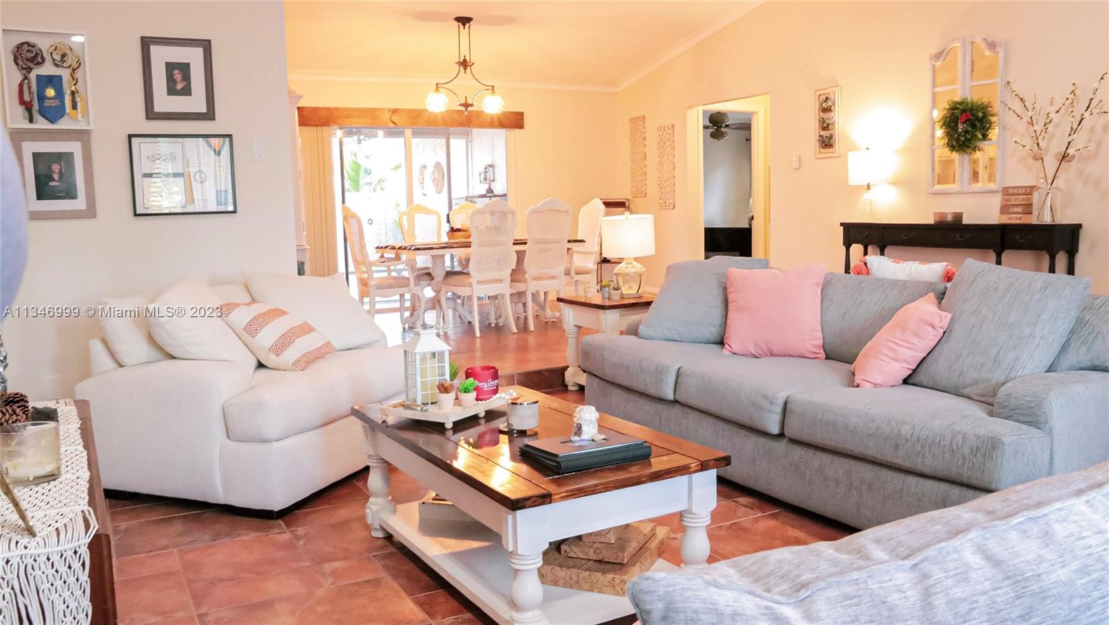 NOB HILL ESTATES 1 SEC - Residential