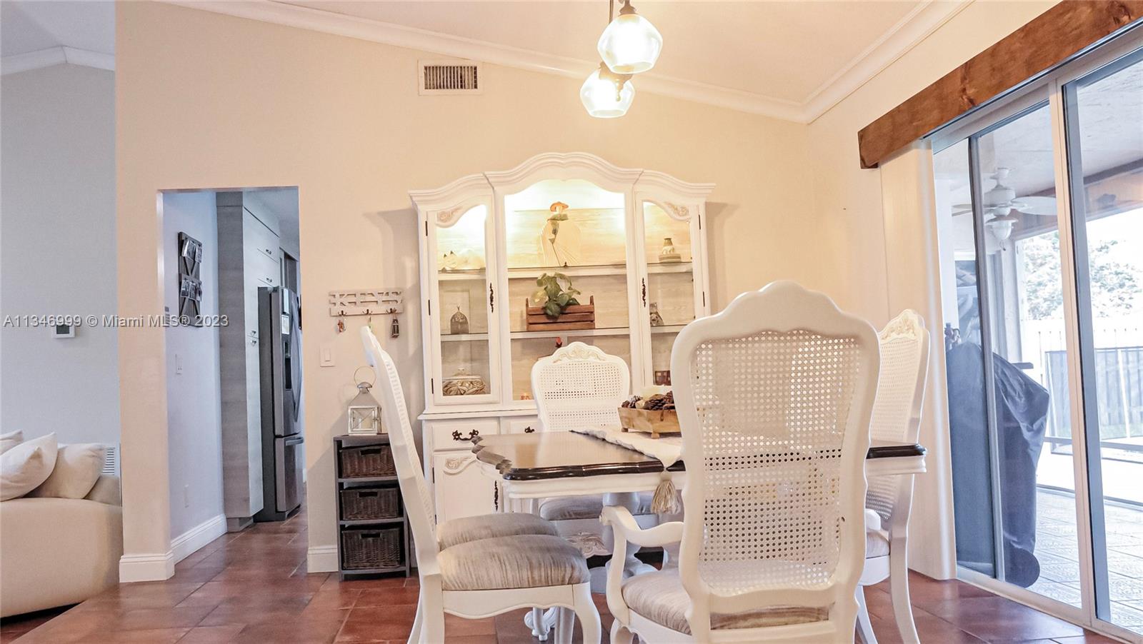 NOB HILL ESTATES 1 SEC - Residential