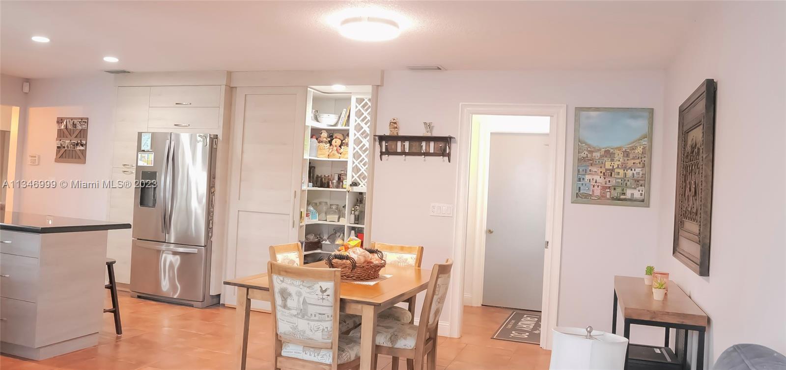 NOB HILL ESTATES 1 SEC - Residential