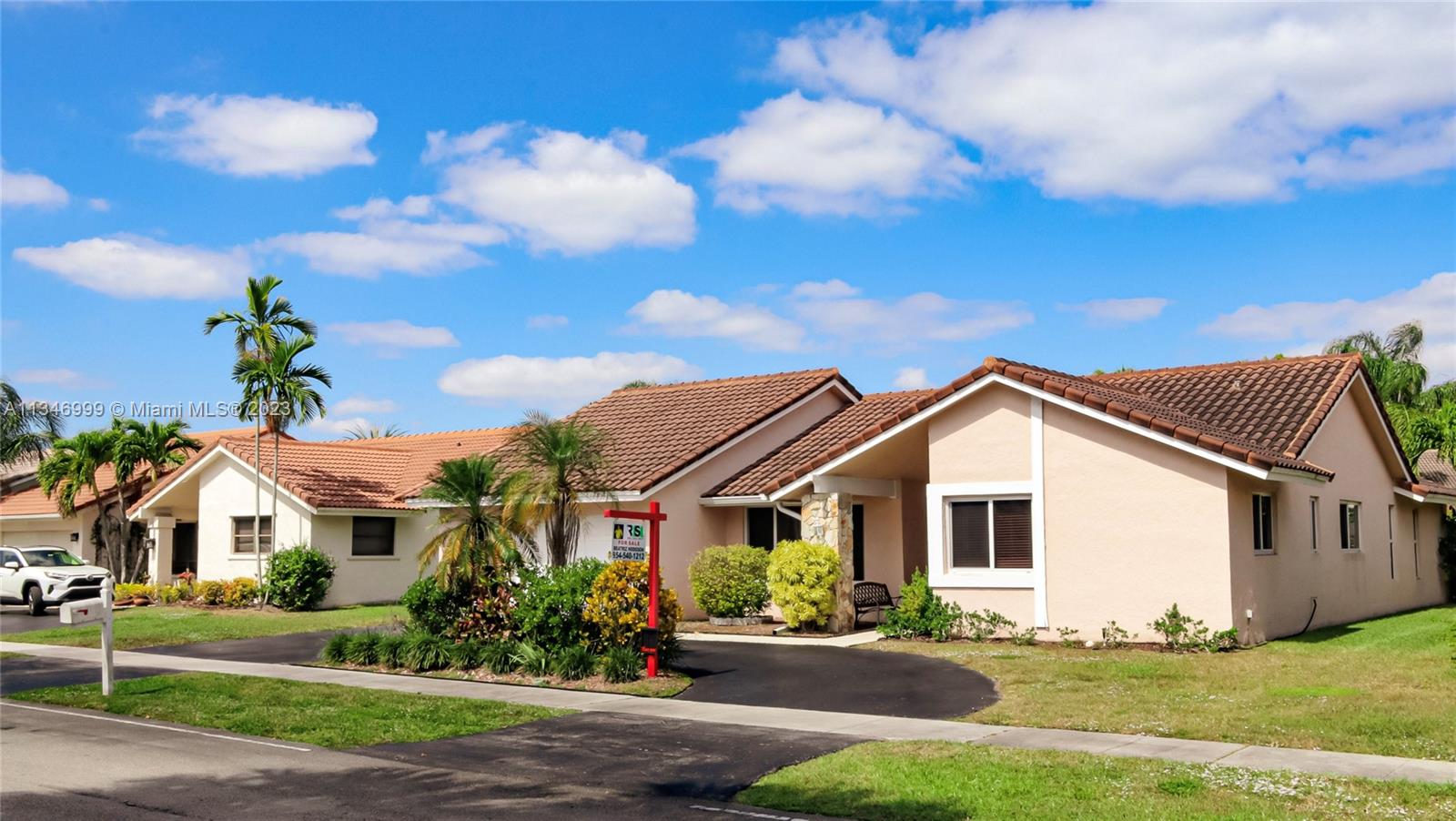 NOB HILL ESTATES 1 SEC - Residential