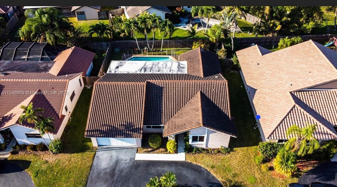 NOB HILL ESTATES 1 SEC - Residential