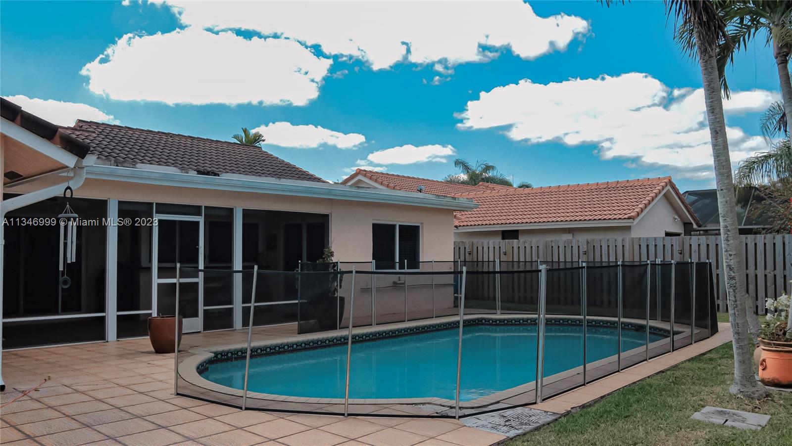 NOB HILL ESTATES 1 SEC - Residential