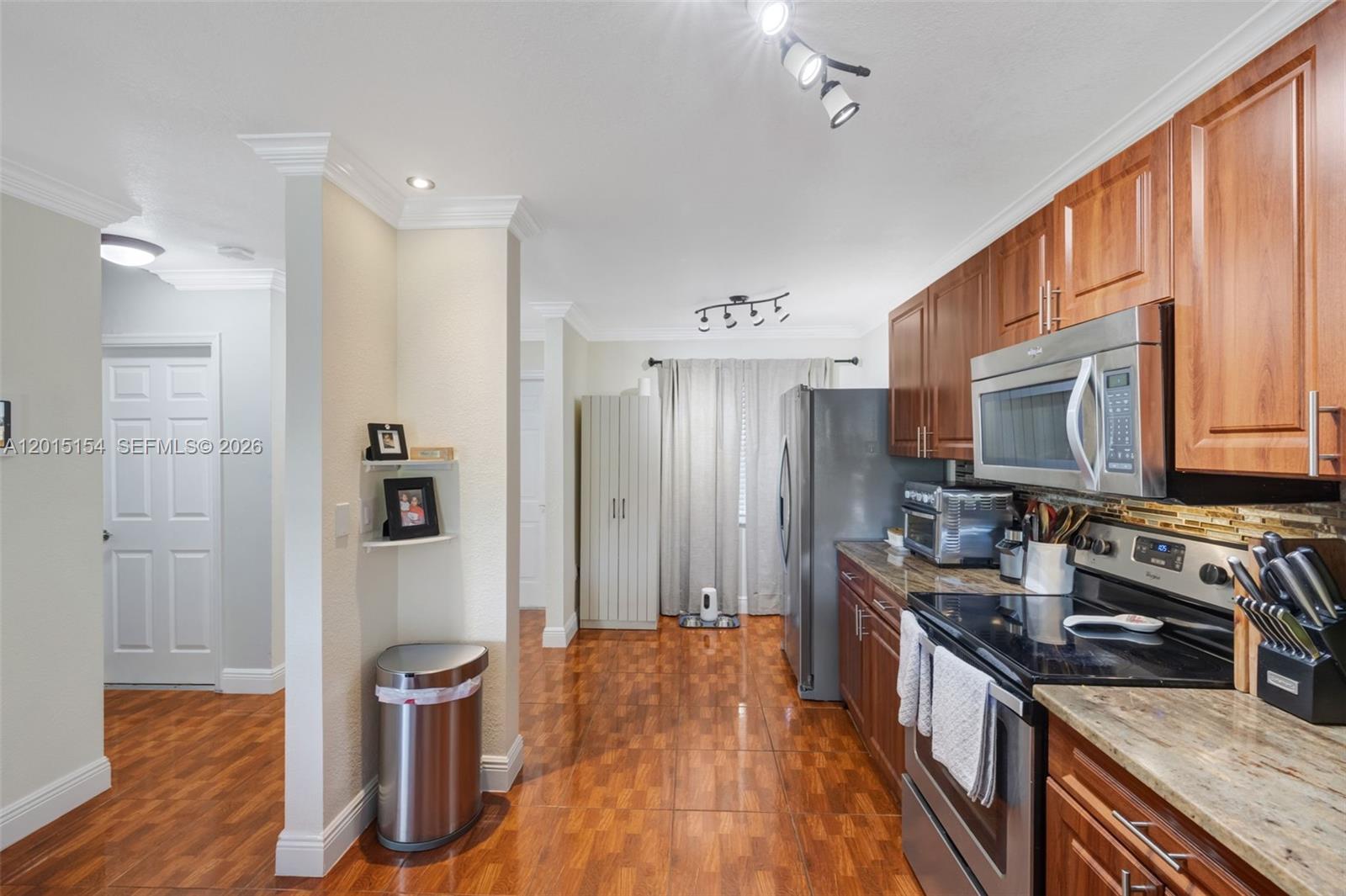 HOME DYNAMICS SUNRISE PLA - Residential