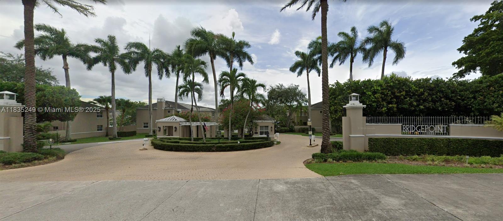 3/2.5 town-home over 2100 sq.ft., charming lakefront retreat in Bridge Point Community. This stunning property offers the perfect blend of comfort, style, and convenience. With its prime location, you'll enjoy easy access to UM, Coral Gables and South Miami, making it an ideal choice for families, professionals, and students alike. Key features: High impact windows, providing protection from the elements and reducing energy costs. Roof installed in 2018. Spacious Living Areas, the home features 3/2.5 including a spacious master bedroom, on second floor, offering ample space for relaxation and entertaiment, with marble floors on the first level. Breathtaking Lake View with water fountain. Covered terrace provides a cozy spot to enjoy the fresh air. Perfect for outdoors entertaining.