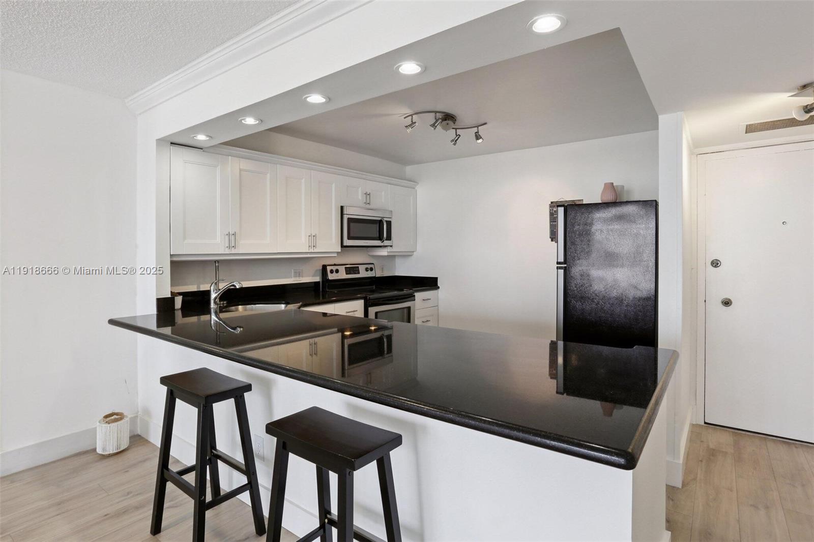 GOLDEN HORN SOUTH CONDO - Residential