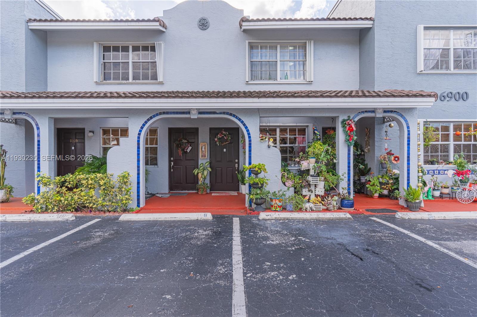 LAGO DEL REY CONDO - Residential