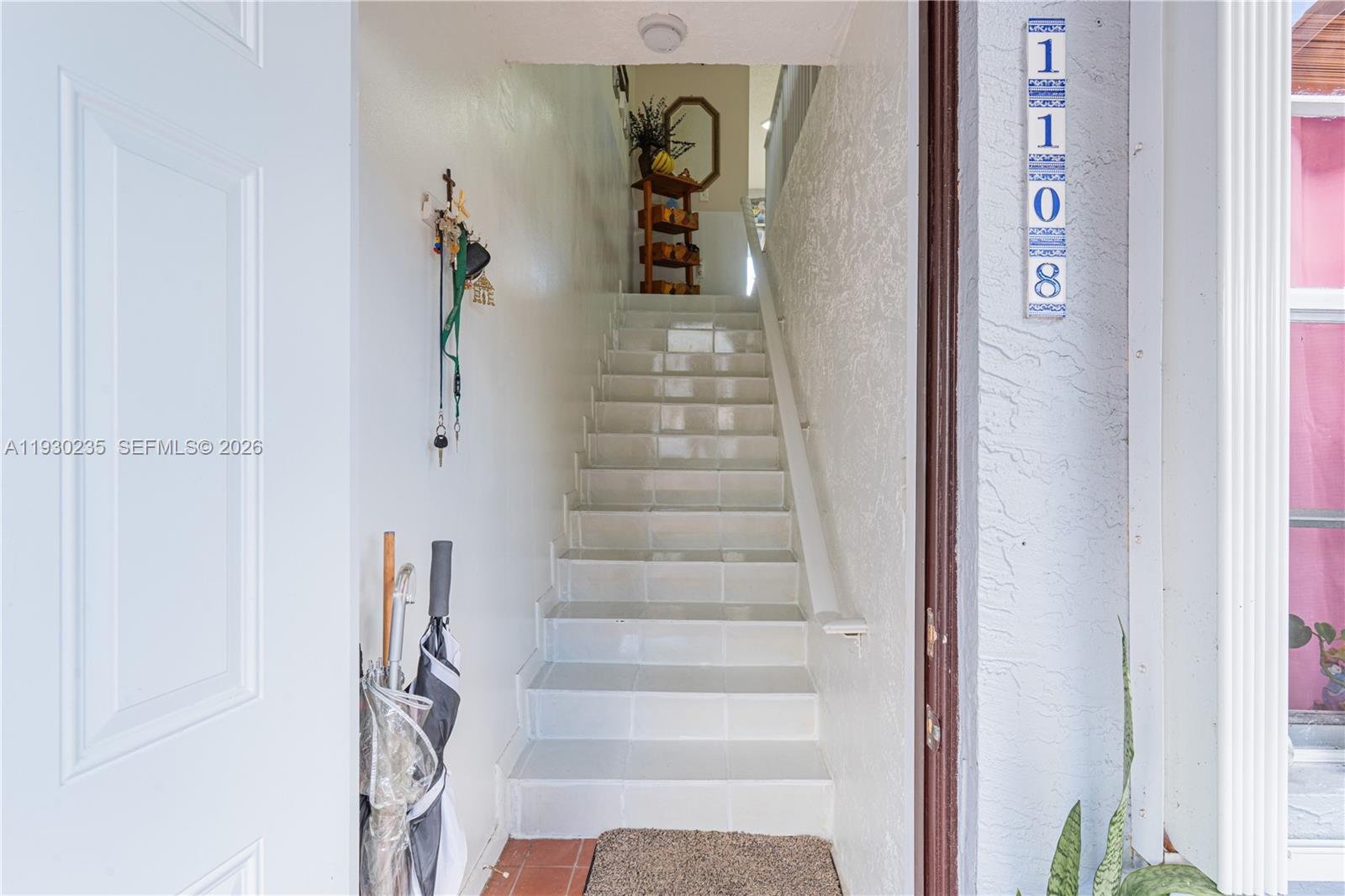 LAGO DEL REY CONDO - Residential