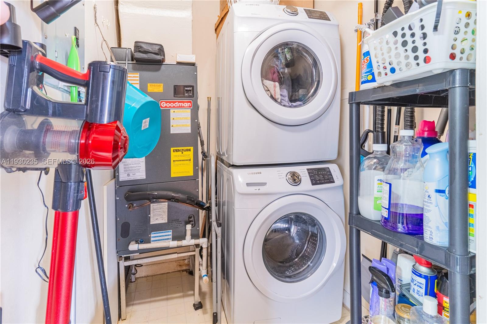 LAGO DEL REY CONDO - Residential