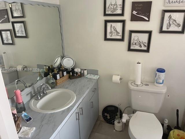 LAGO DEL REY CONDO - Residential